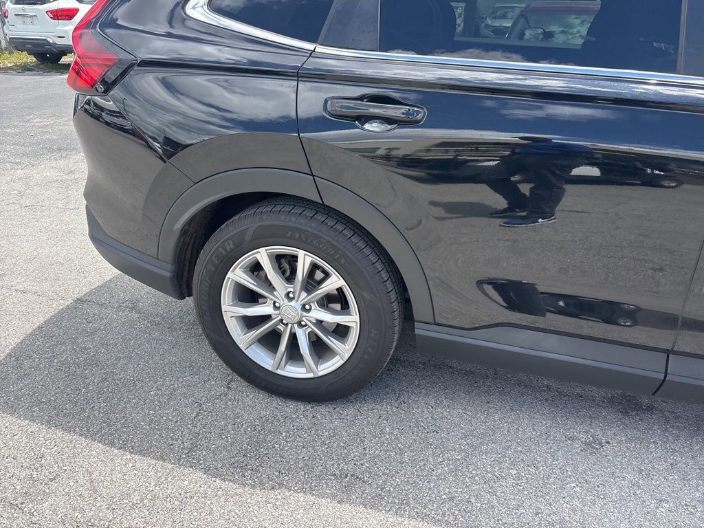 Used 2023 Honda CR-V EX image 5