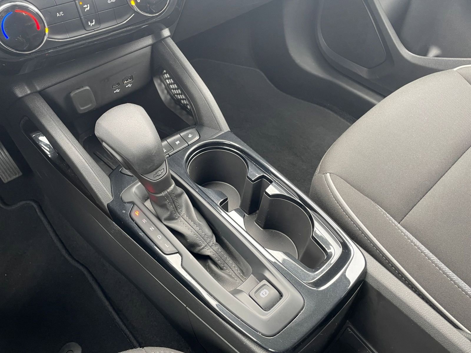 Used 2025 Chevrolet TrailBlazer LT image 39