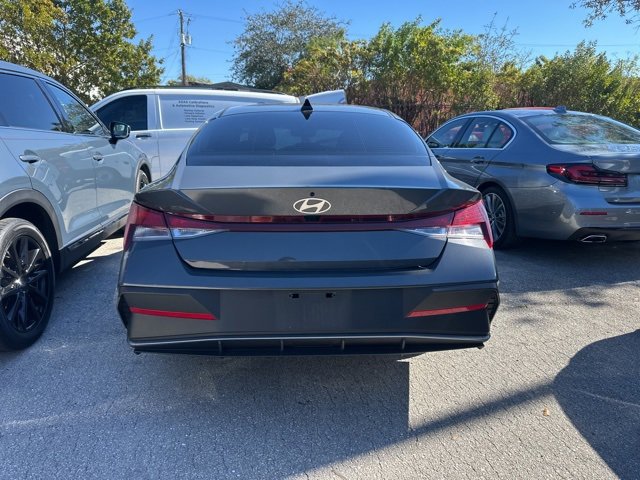 Used 2024 Hyundai Elantra SEL image 6