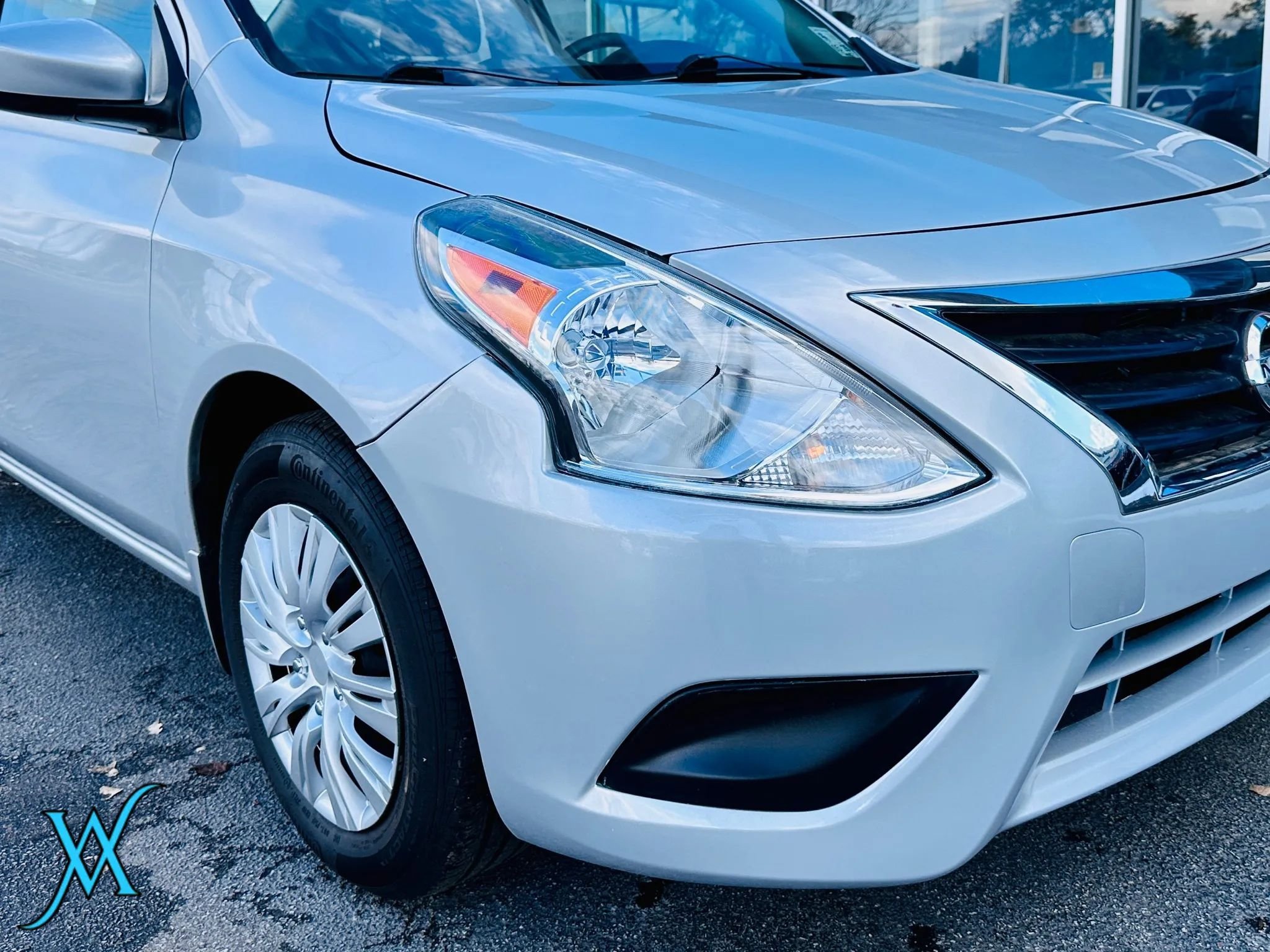 Used 2019 Nissan Versa S Plus FWD image 10