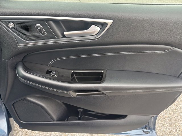 Used 2019 Ford Edge Titanium w/ Equipment Group 301A image 26