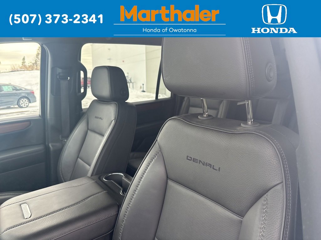 Used 2025 GMC Yukon XL Denali image 10