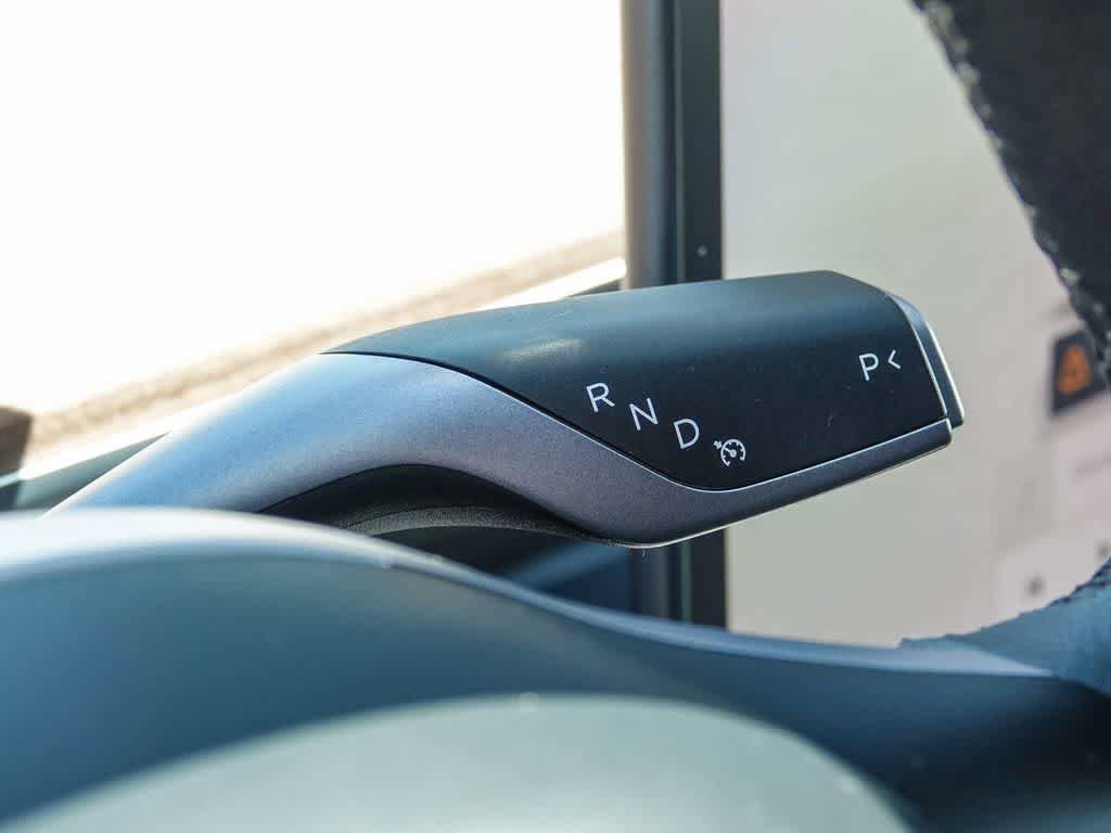 Used 2024 Tesla Model Y Long Range AWD/4WD image 15