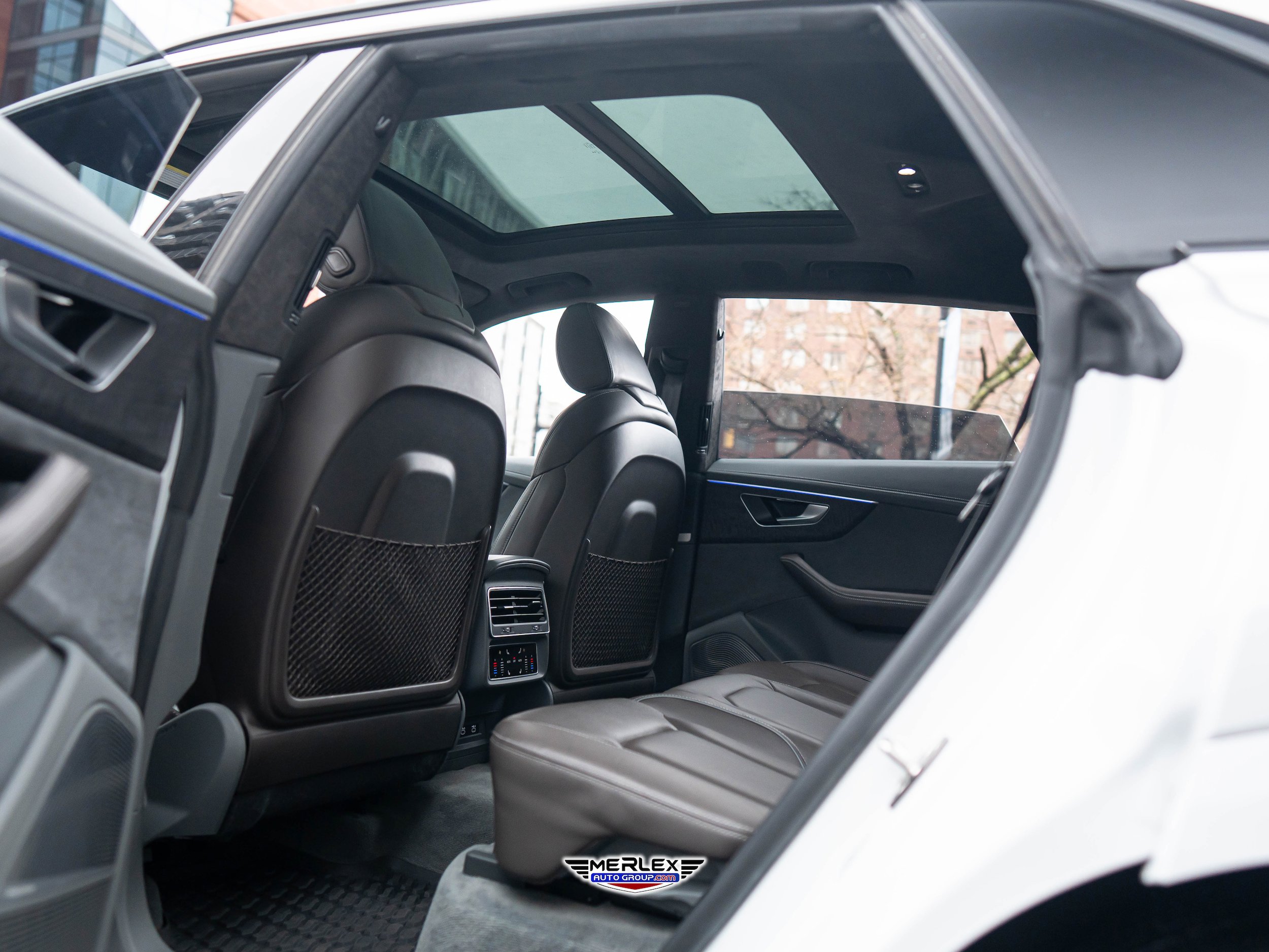 Used 2021 Audi Q8 Prestige w/ Prestige Package AWD/4WD image 21