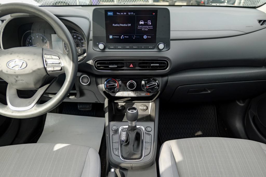Used 2023 Hyundai Kona SEL AWD/4WD image 45