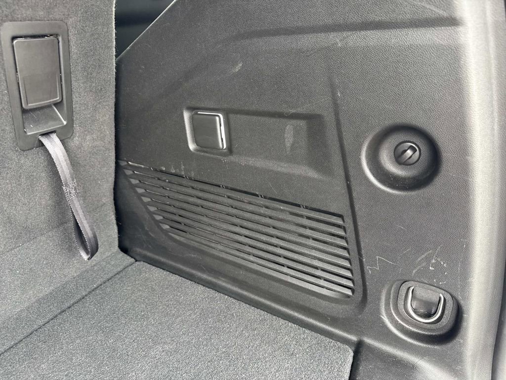 Certified 2023 GMC Yukon SLT image 13