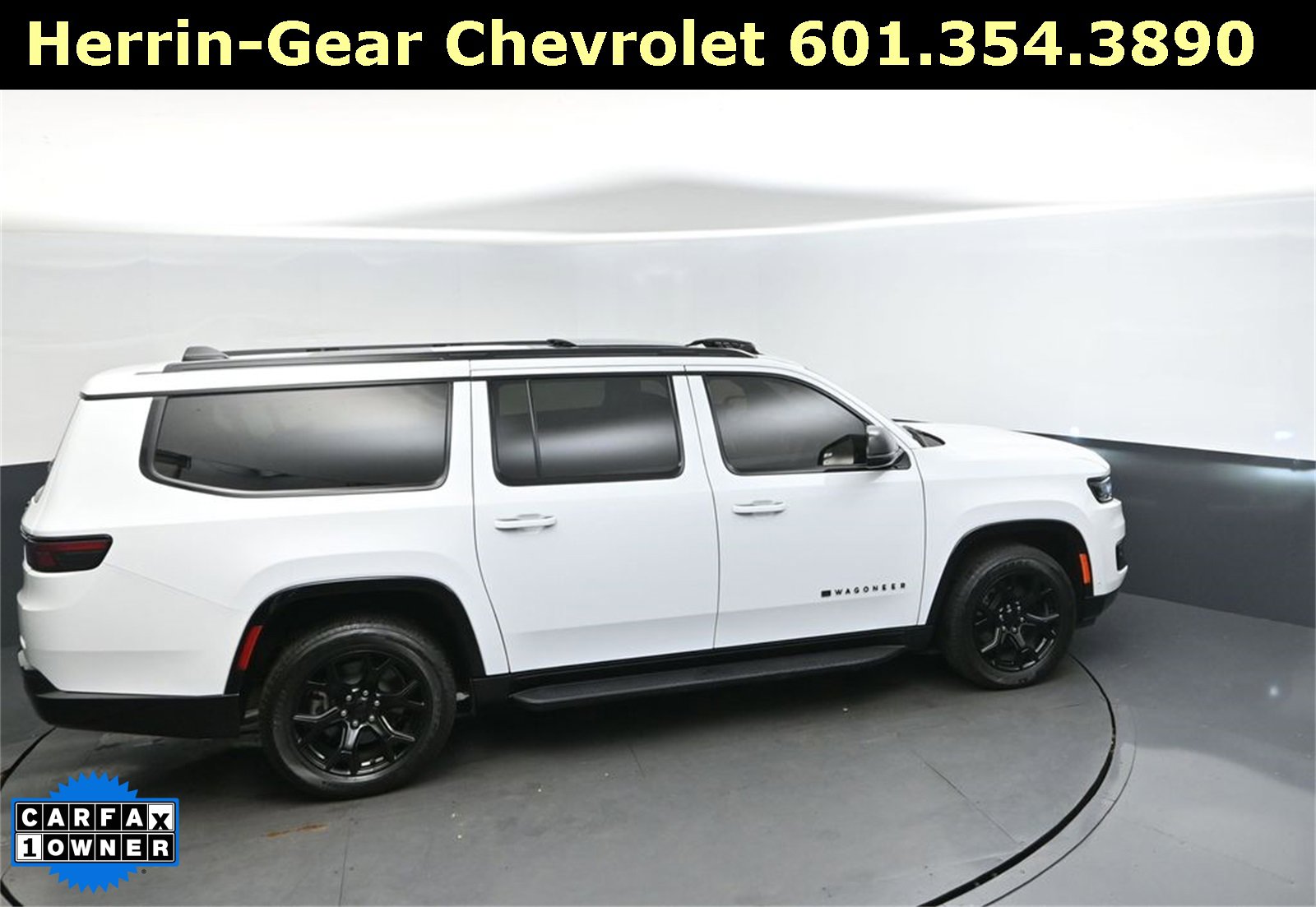 Used 2024 Jeep Wagoneer L Series II image 37