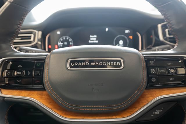 Used 2022 Jeep Grand Wagoneer Series II w/ Flexible Seating Group AWD/4WD image 29