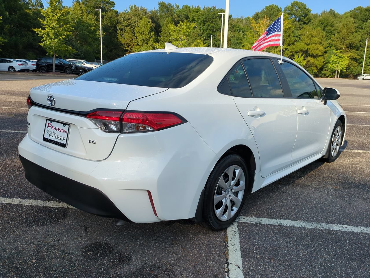 Used 2026 Toyota Corolla LE FWD image 4