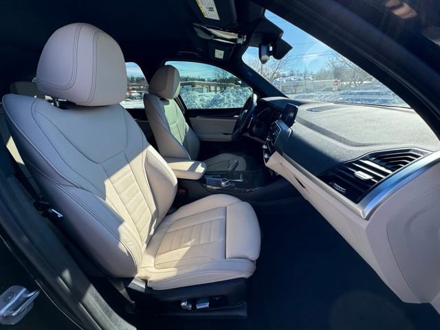 Used 2021 BMW X3 xDrive30i w/ Premium Package Essential image 12