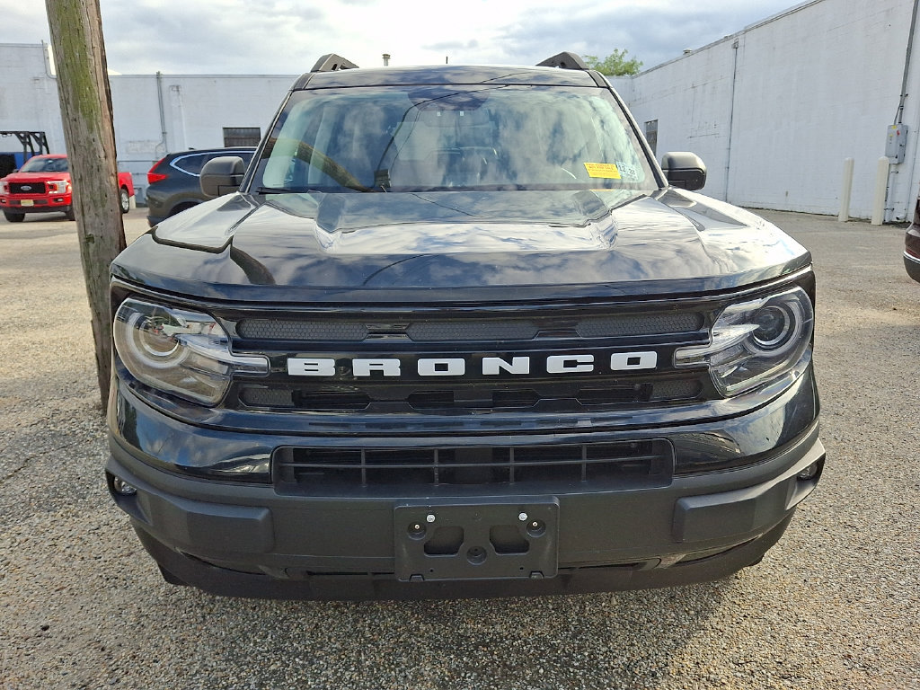 Used 2023 Ford Bronco Sport Outer Banks w/ Tech Package AWD/4WD image 2