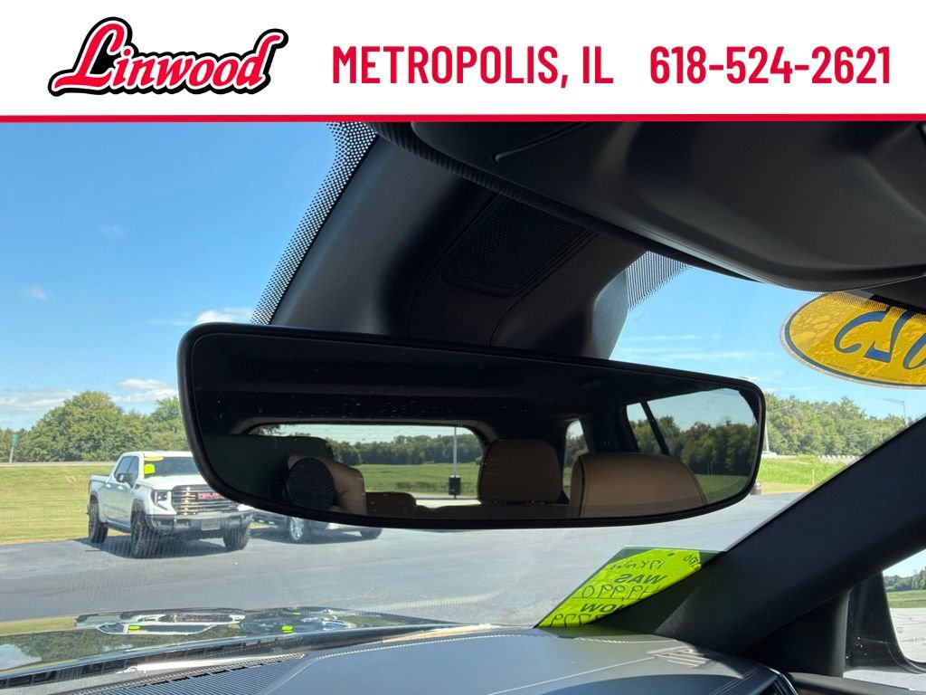 Used 2025 Jeep Grand Cherokee Summit AWD/4WD image 38