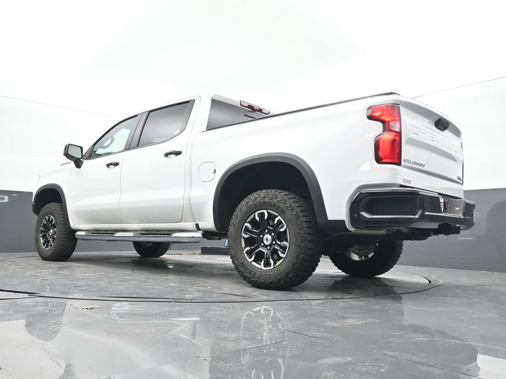 Used 2024 Chevrolet Silverado 1500 ZR2 w/ Technology Package AWD/4WD image 27