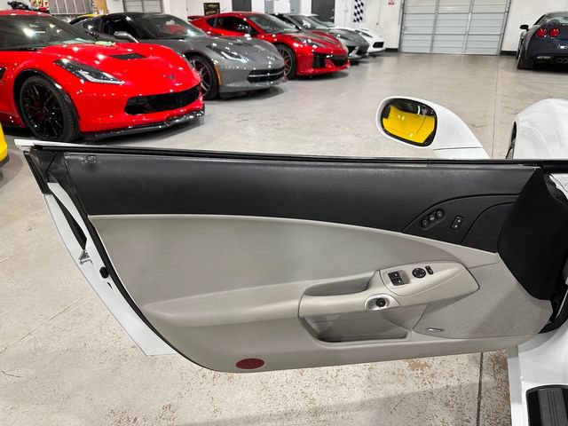 Used 2011 Chevrolet Corvette Convertible w/ Preferred Equipment Group RWD image 13
