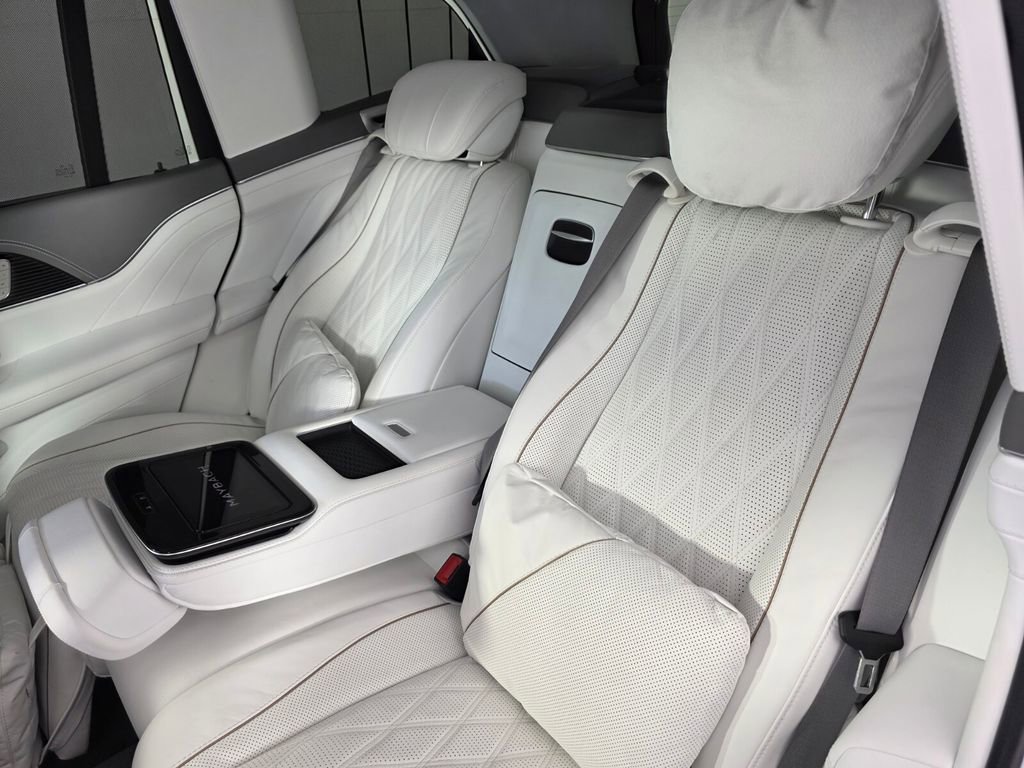 Certified 2024 Mercedes-Benz Maybach GLS 600 4MATIC image 15
