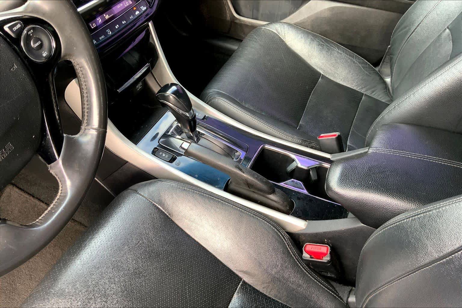 Used 2017 Honda Accord EX-L image 16