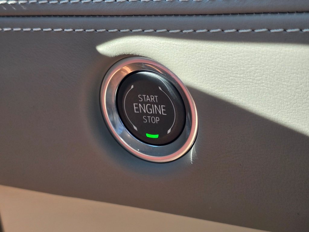 New 2026 Cadillac Escalade Platinum Luxury w/ LPO, Floor Liner Package AWD/4WD image 42