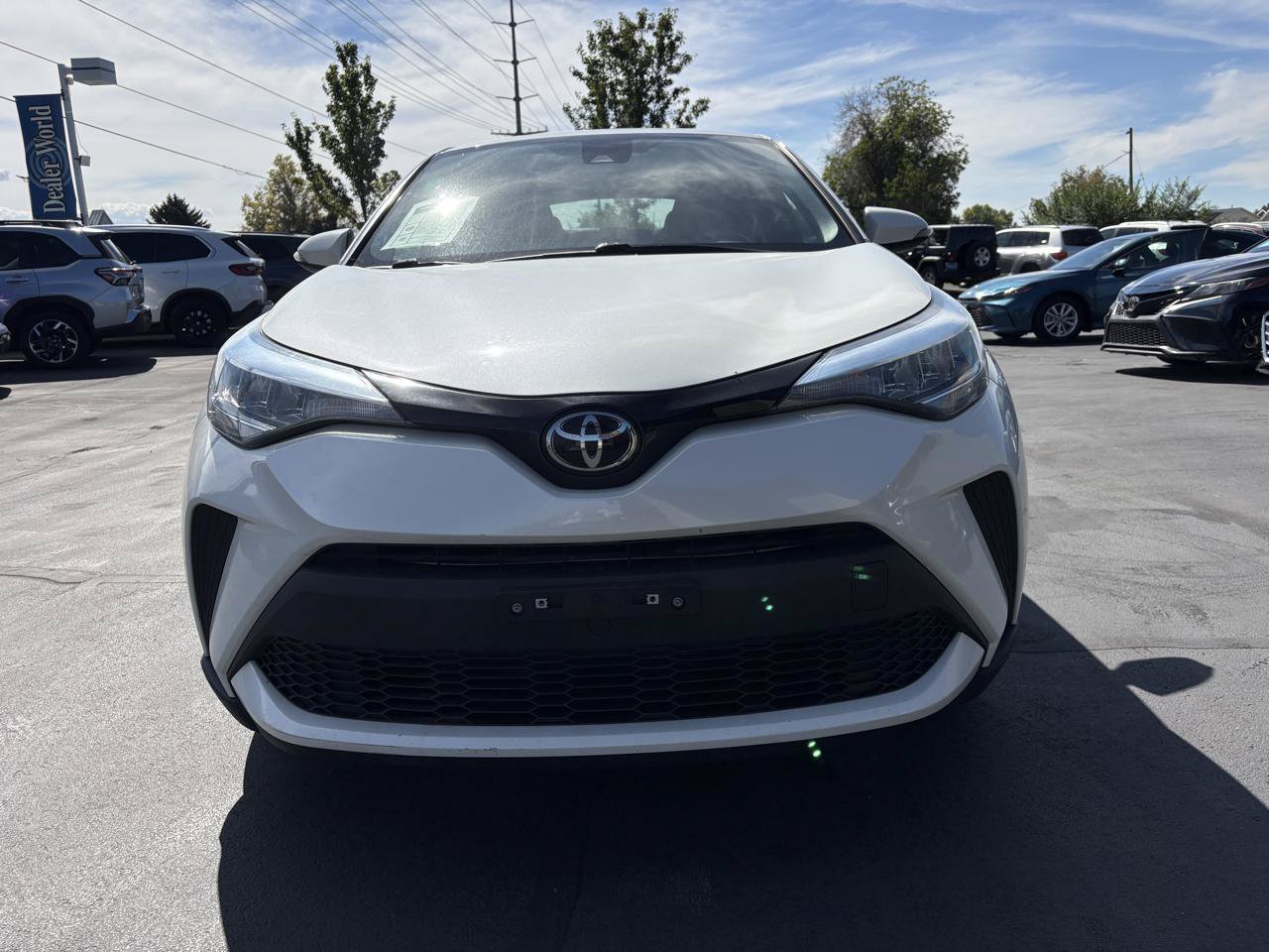 Used 2021 Toyota C-HR XLE FWD image 2