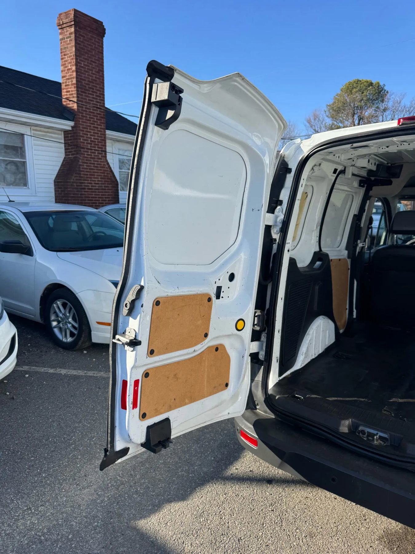 Used 2015 Ford Transit Connect XL image 7