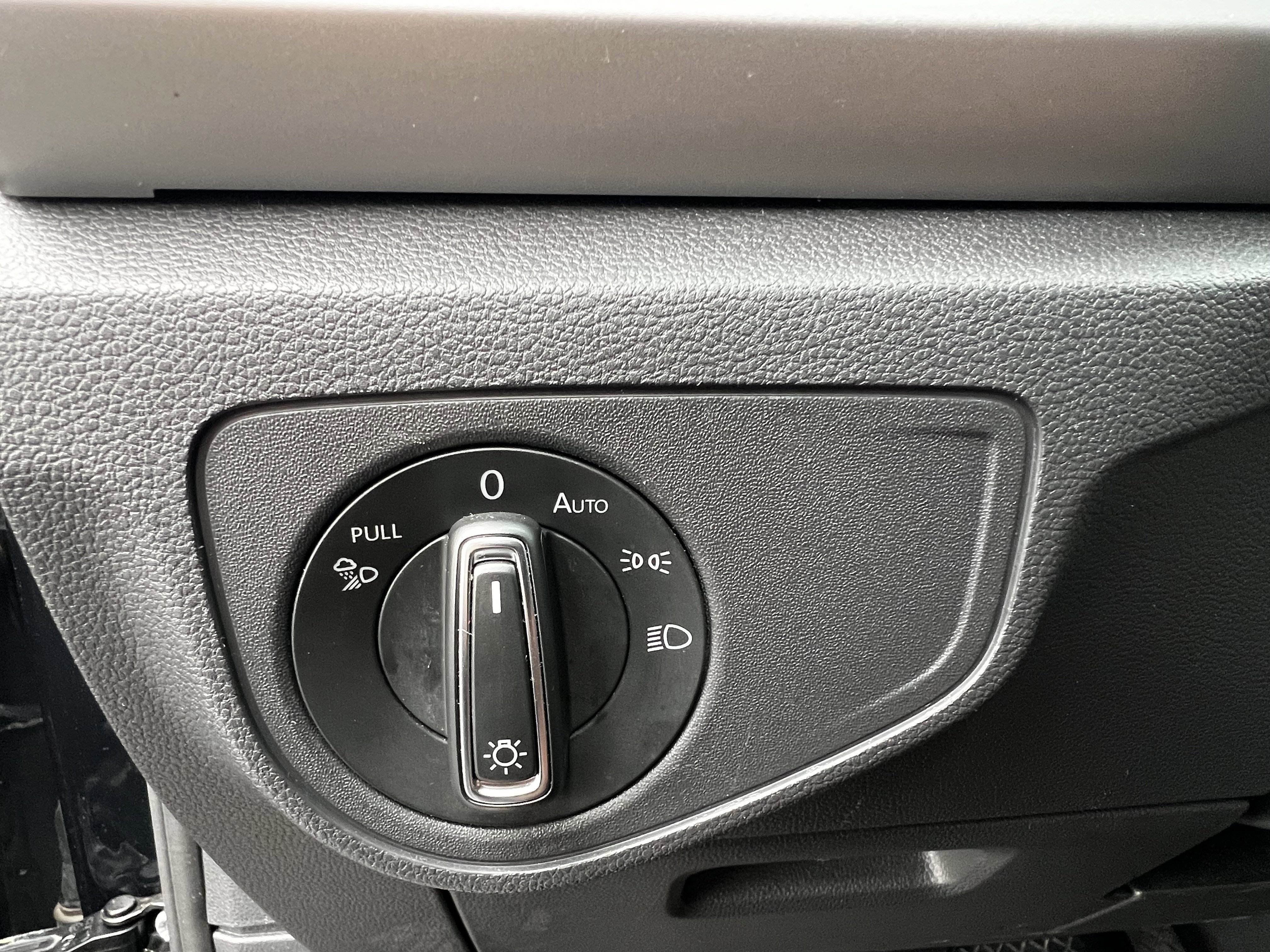 Used 2021 Volkswagen Atlas SE w/ Panoramic Sunroof Package image 15