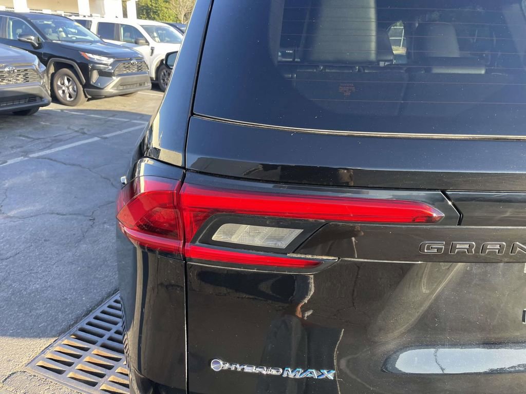 Used 2024 Toyota Grand Highlander AWD Hybrid image 18