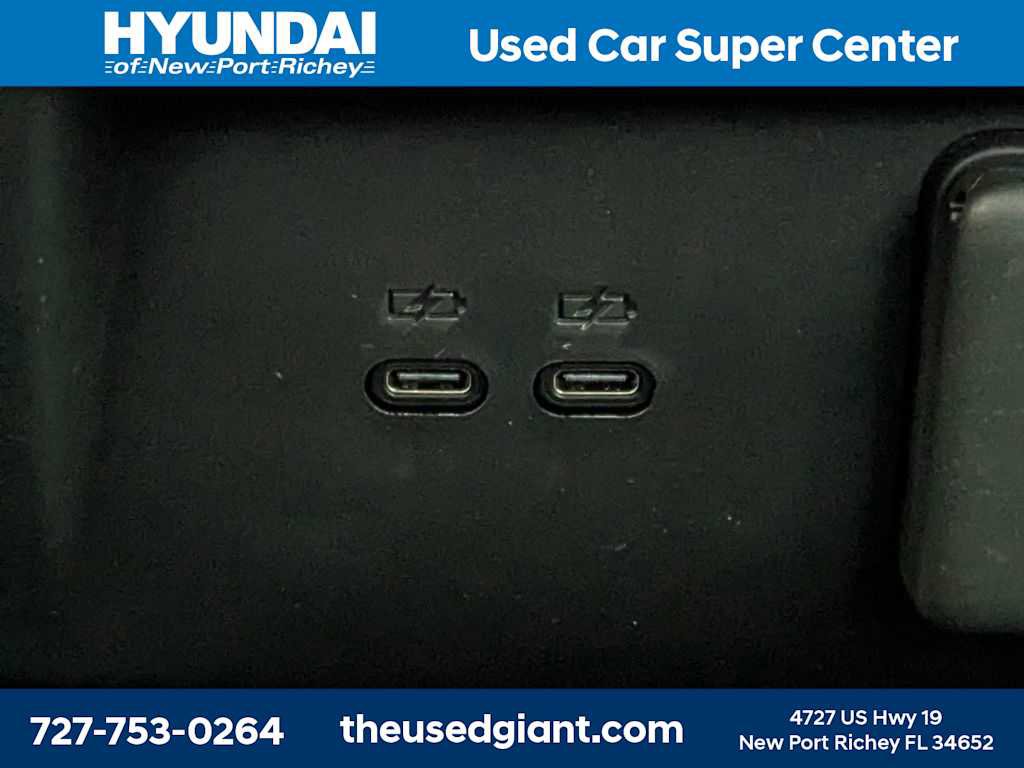 Used 2025 Buick Enclave Preferred w/ Power Package FWD image 20