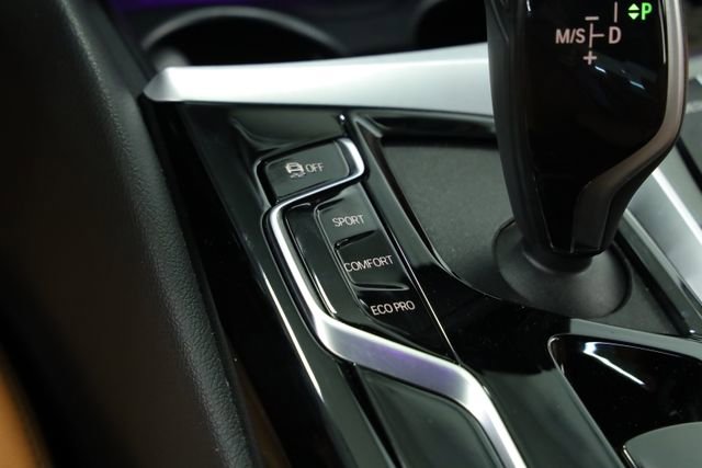 Used 2023 BMW 540i w/ Convenience Package image 24