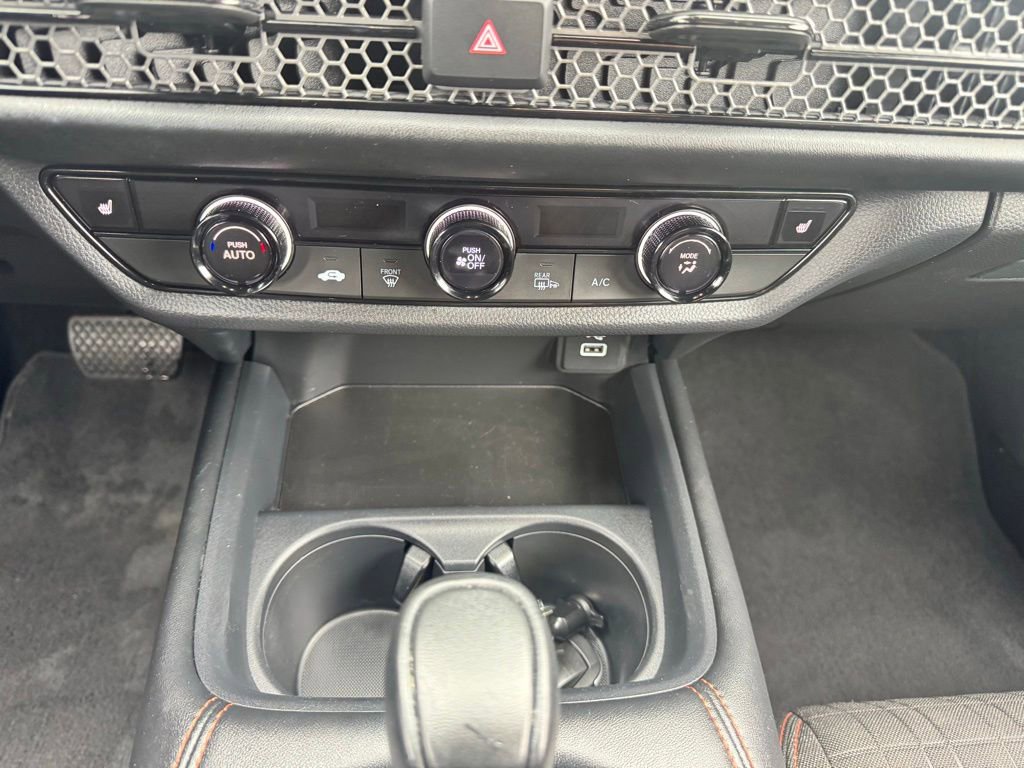 Used 2024 Honda HR-V Sport image 17