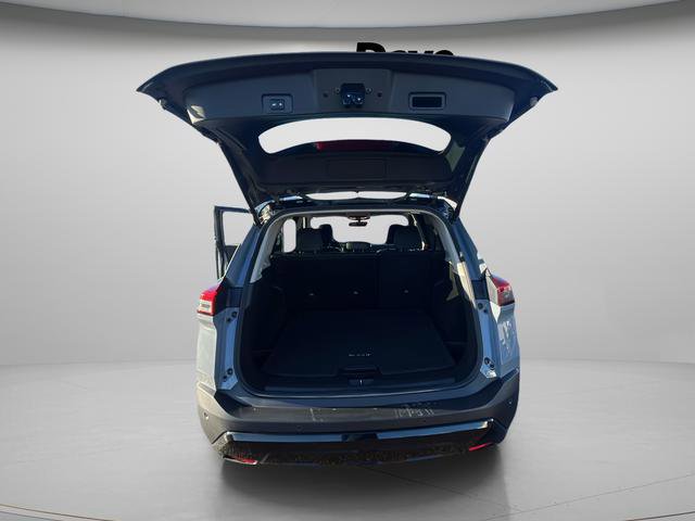 Used 2023 Nissan Rogue SV w/ SV Premium B Package image 25