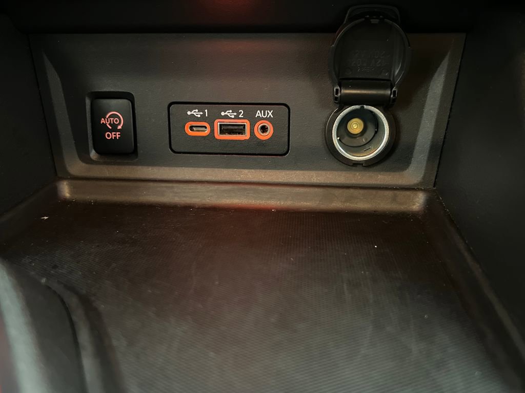 Used 2025 Nissan Sentra SV FWD image 43