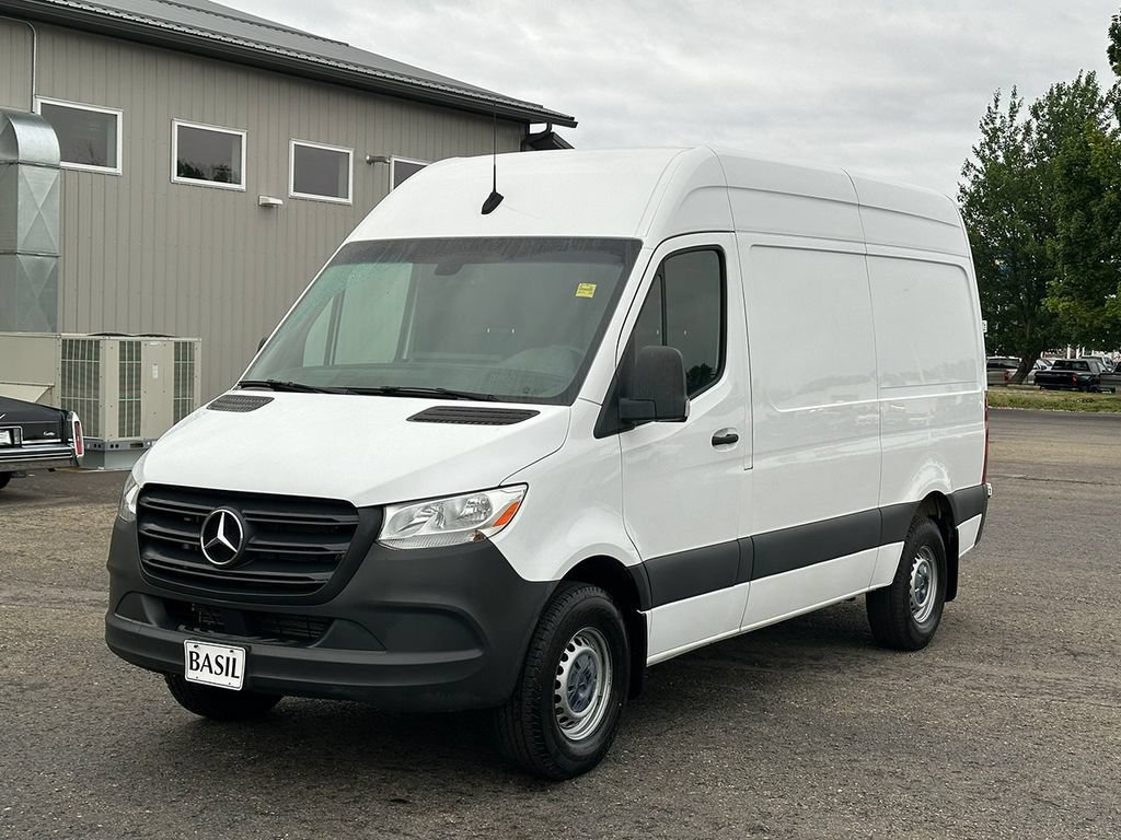 Used 2022 Mercedes-Benz Sprinter 1500 image 8