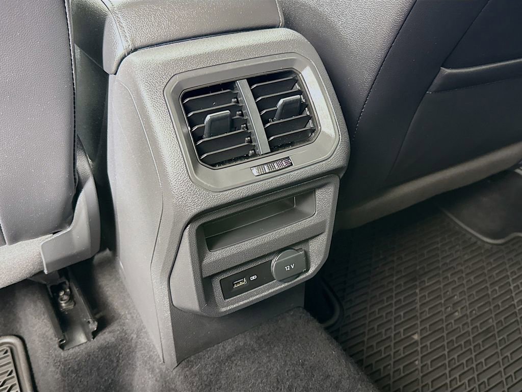 Used 2019 Volkswagen Tiguan SEL image 29