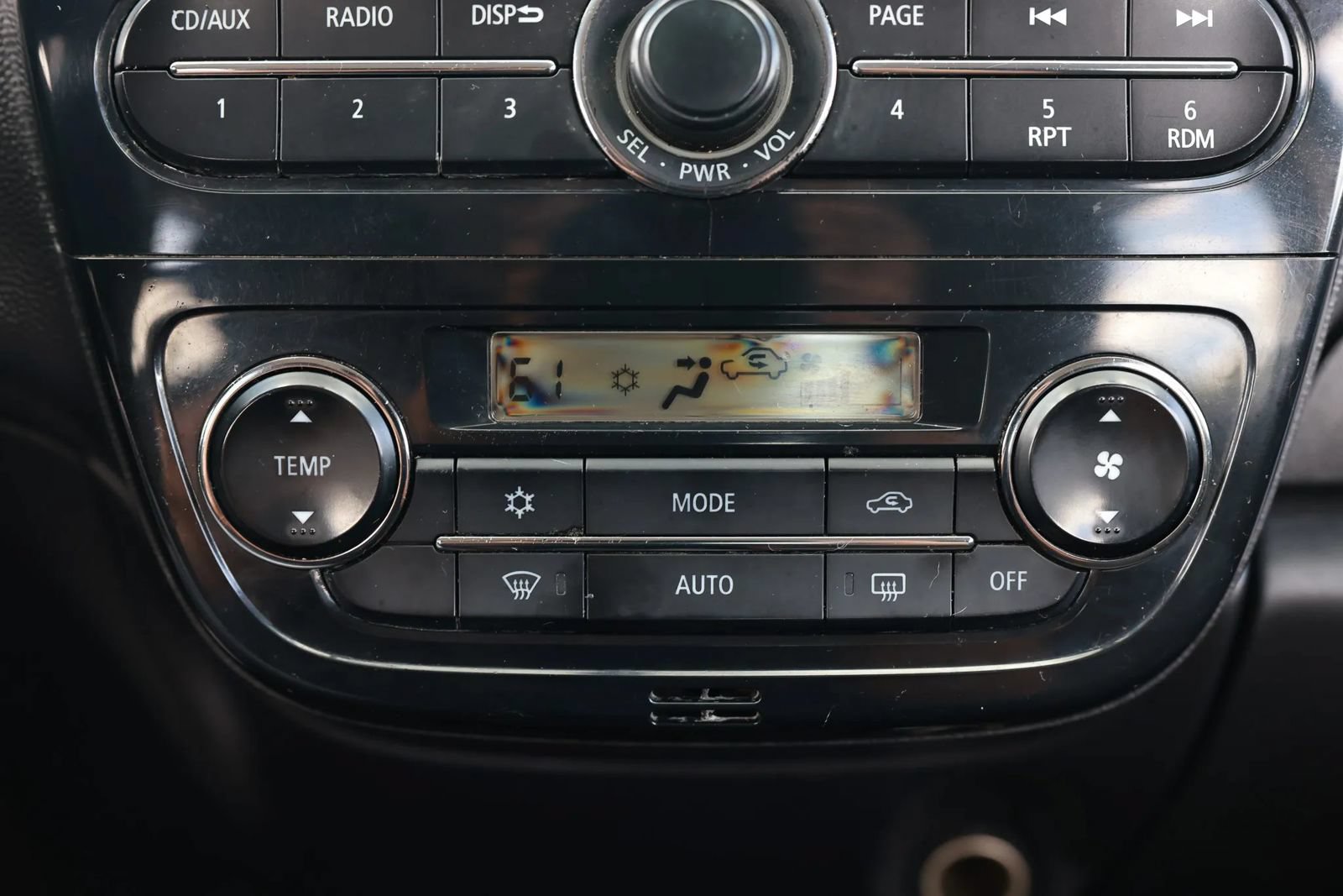 Used 2015 Mitsubishi Mirage ES FWD image 32
