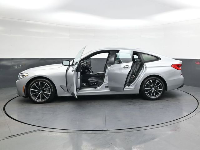 Used 2018 BMW 640i Gran Turismo xDrive image 35