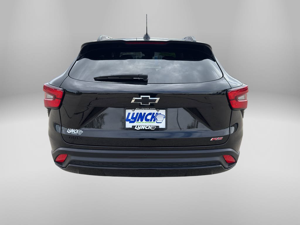 Used 2025 Chevrolet Trax RS w/ Sunroof Package FWD image 4