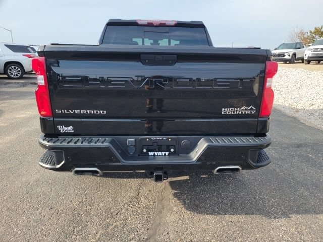 Used 2020 Chevrolet Silverado 1500 High Country w/ Technology Package AWD/4WD image 8