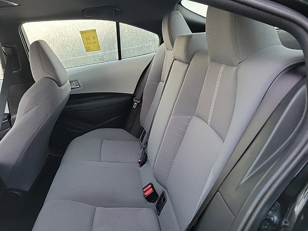 Used 2022 Toyota Corolla SE w/ SE Premium Package FWD image 15