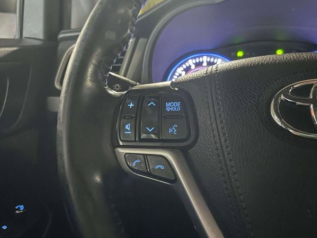 Used 2019 Toyota Highlander SE AWD/4WD image 22