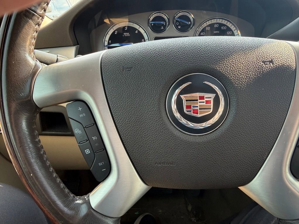 Used 2010 Cadillac Escalade EXT Premium image 13