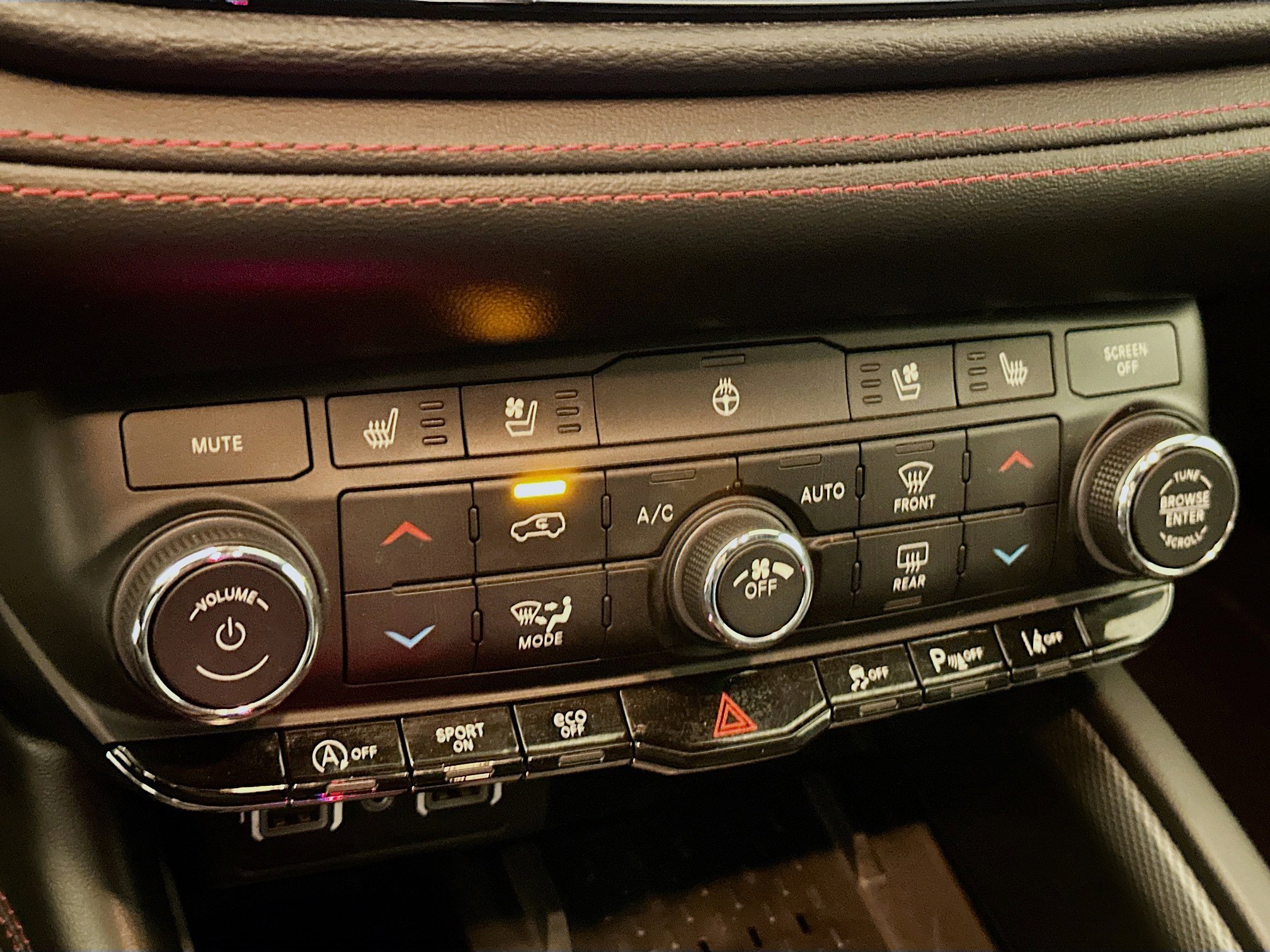 Used 2025 Dodge Durango GT image 24