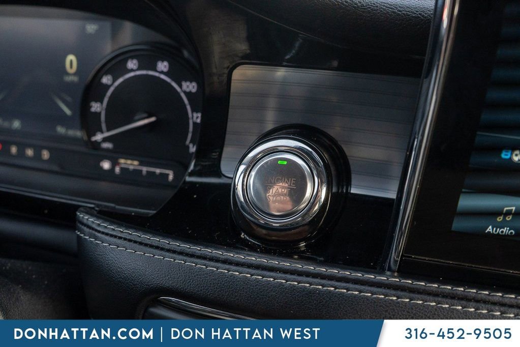 Used 2022 Lincoln Corsair AWD w/ Equipment Group 101A image 10