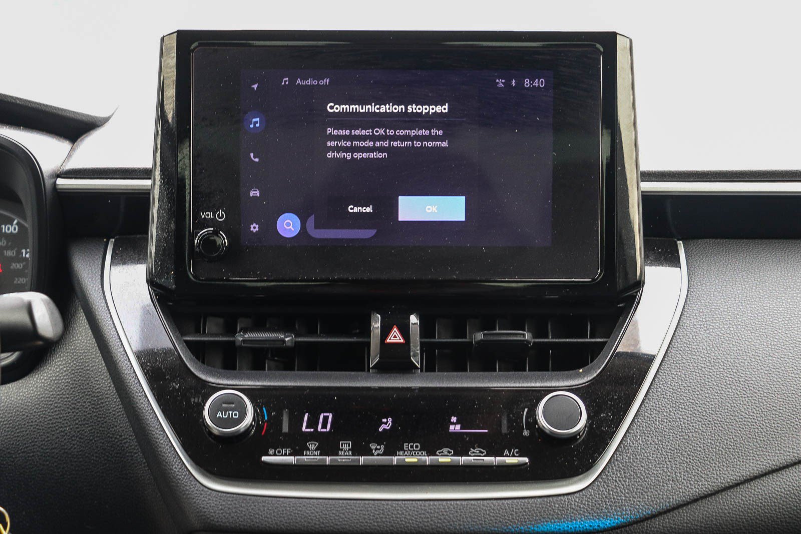 Certified 2025 Toyota Corolla LE FWD image 14