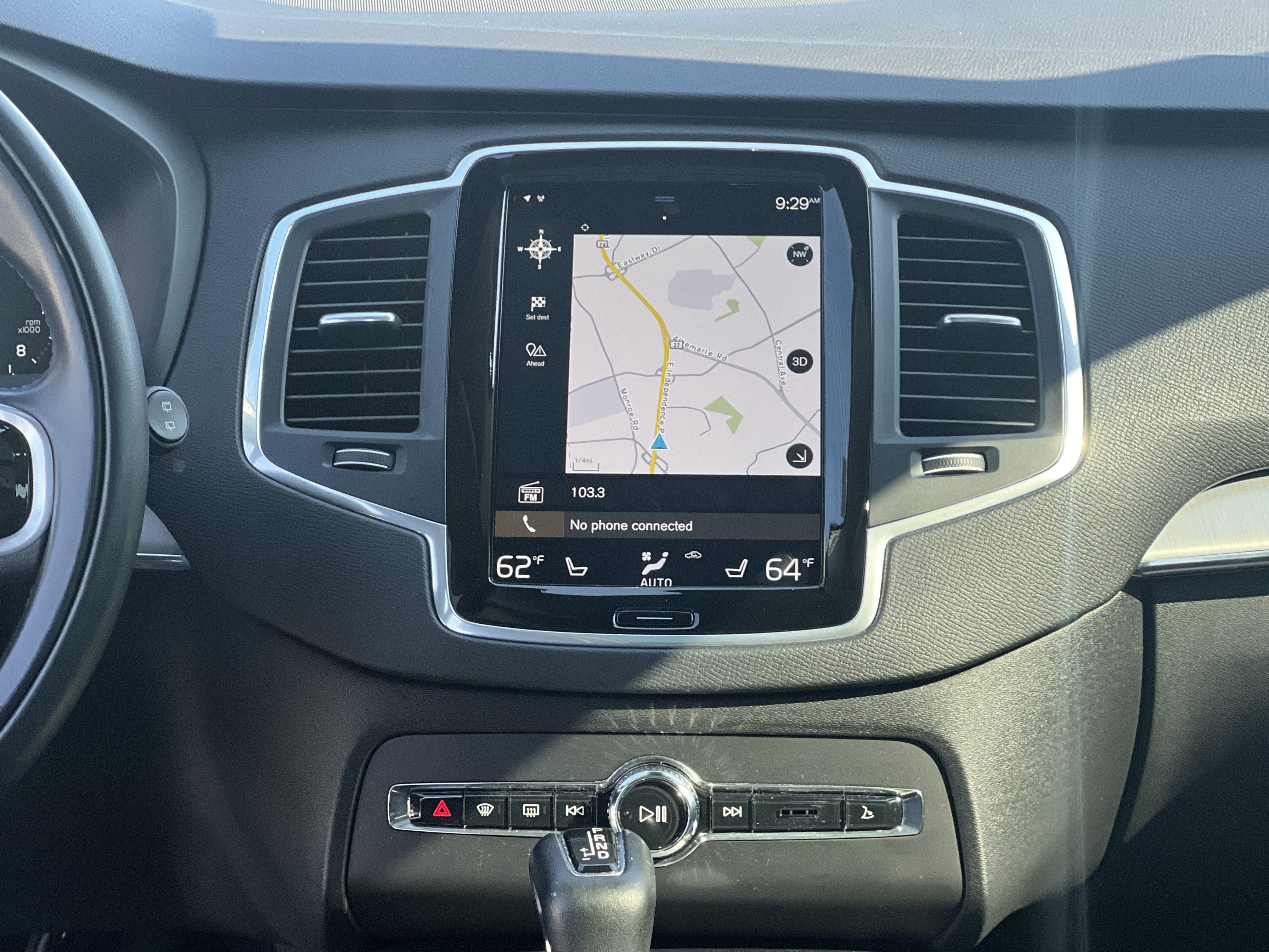 Used 2022 Volvo XC90 T5 Momentum w/ Climate Package FWD image 31