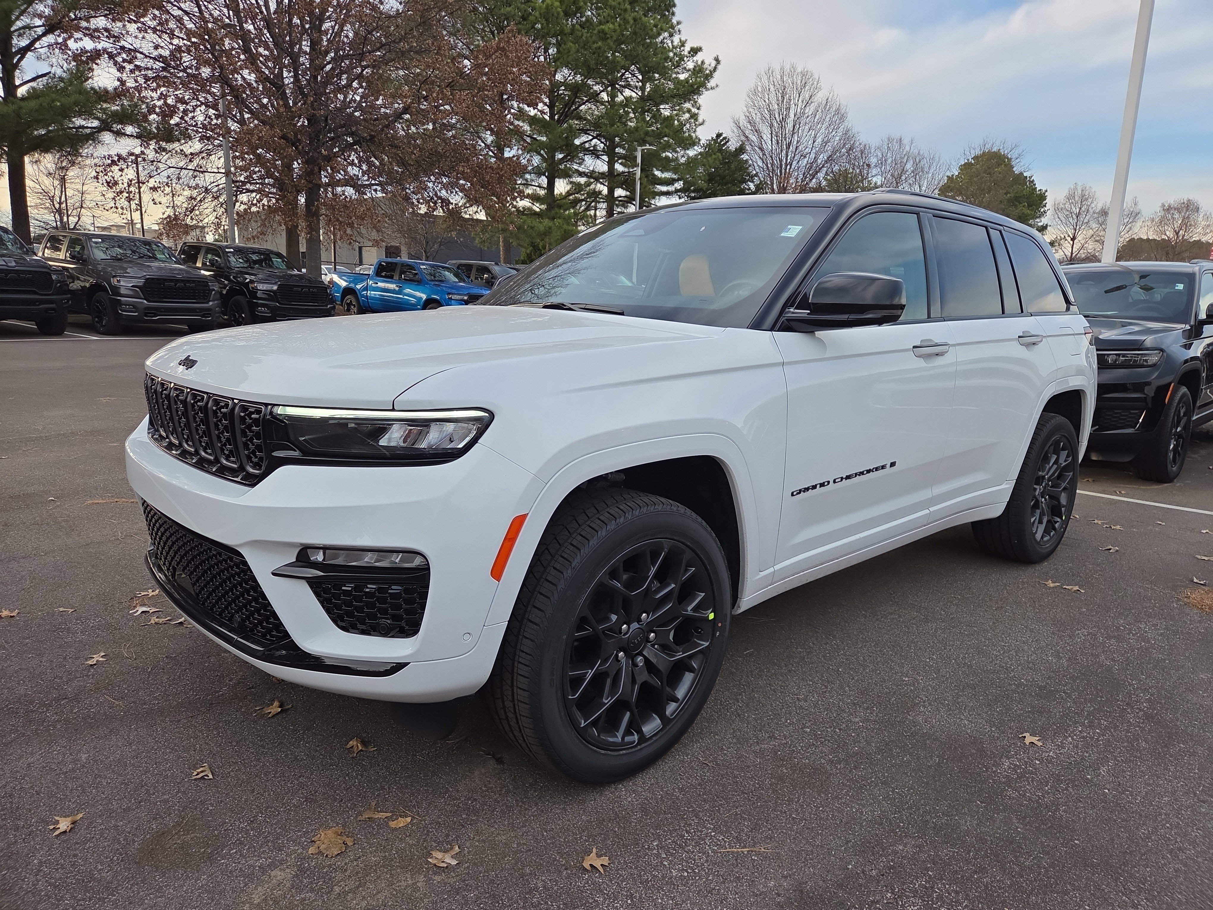 New 2025 Jeep Grand Cherokee Summit