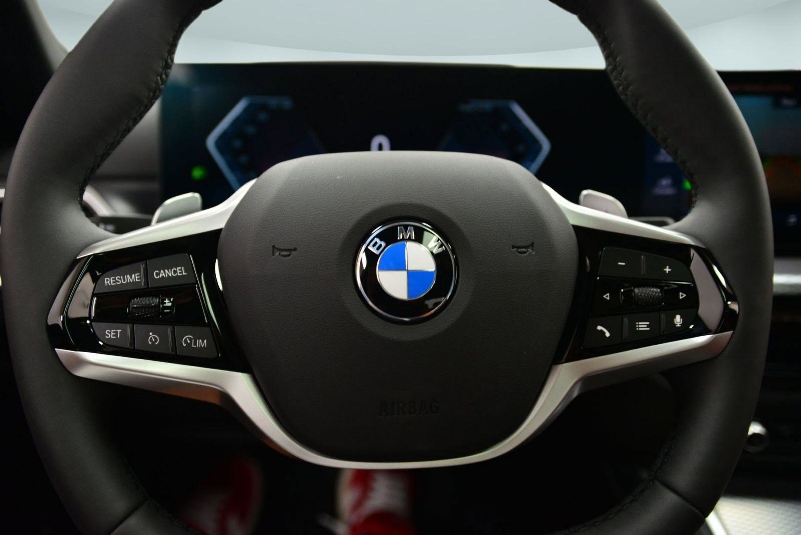 Used 2025 BMW 330i xDrive Sedan w/ Premium Package image 15