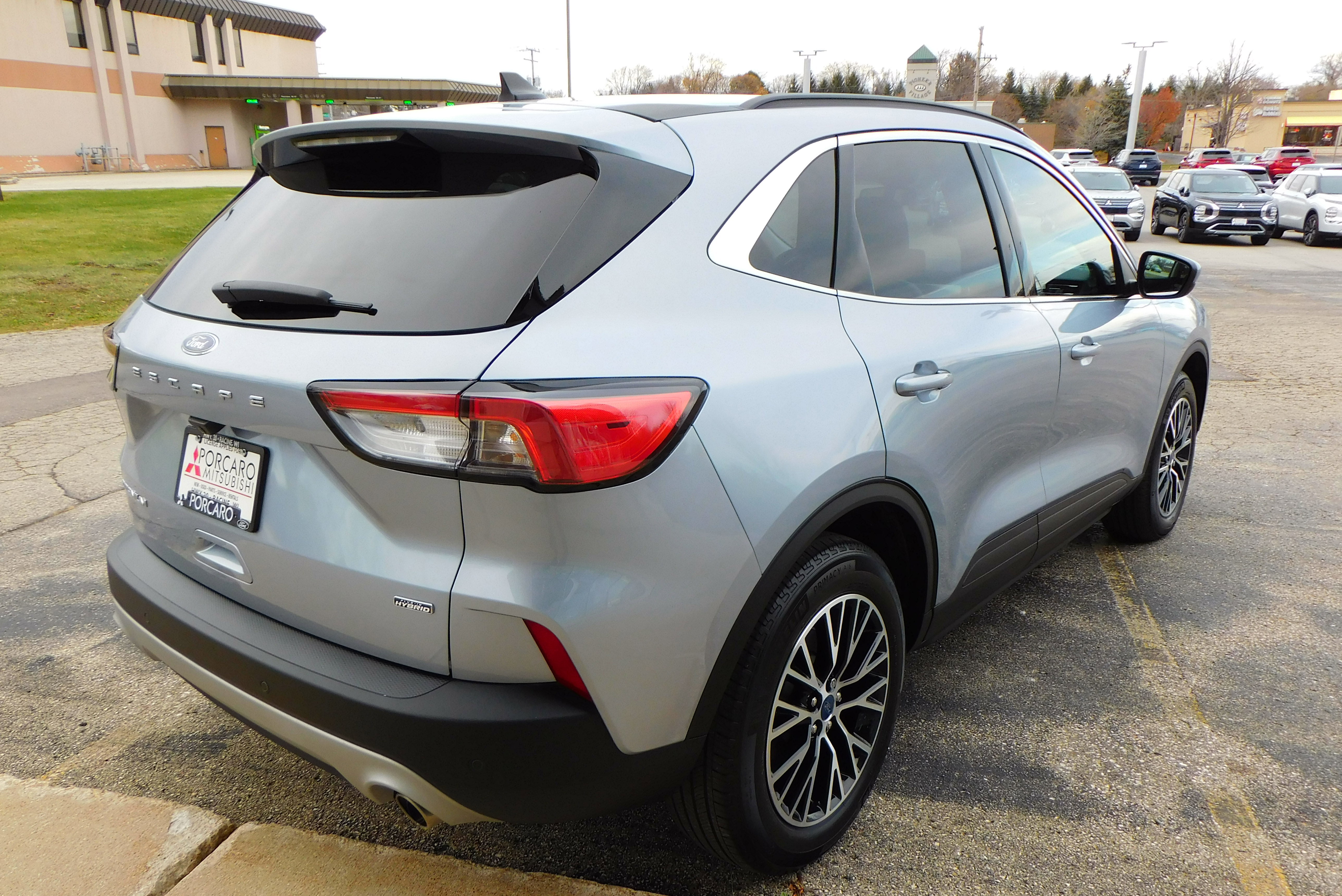 Used 2022 Ford Escape Titanium image 5