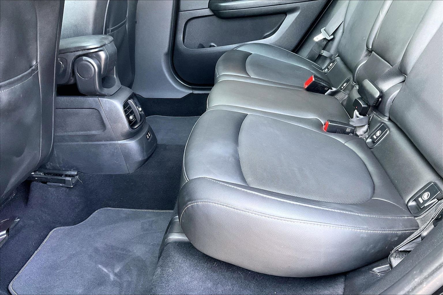 Used 2019 MINI Cooper Countryman S w/ Yin Yang Edition image 17