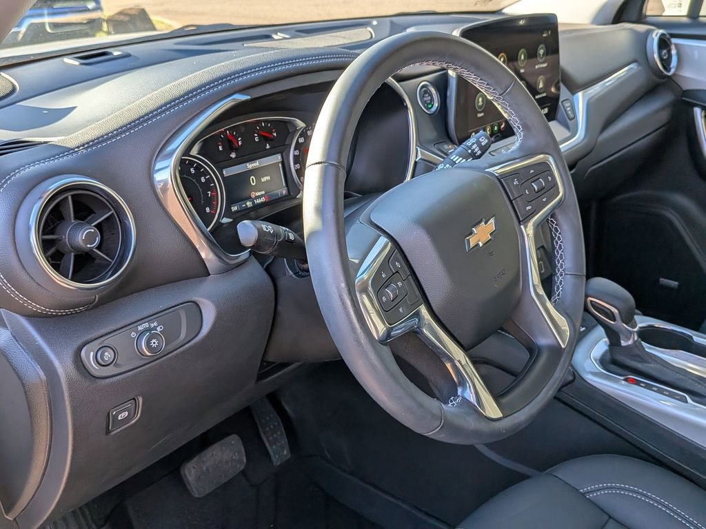 Used 2025 Chevrolet Blazer LT w/ Sound & Technology Package image 14