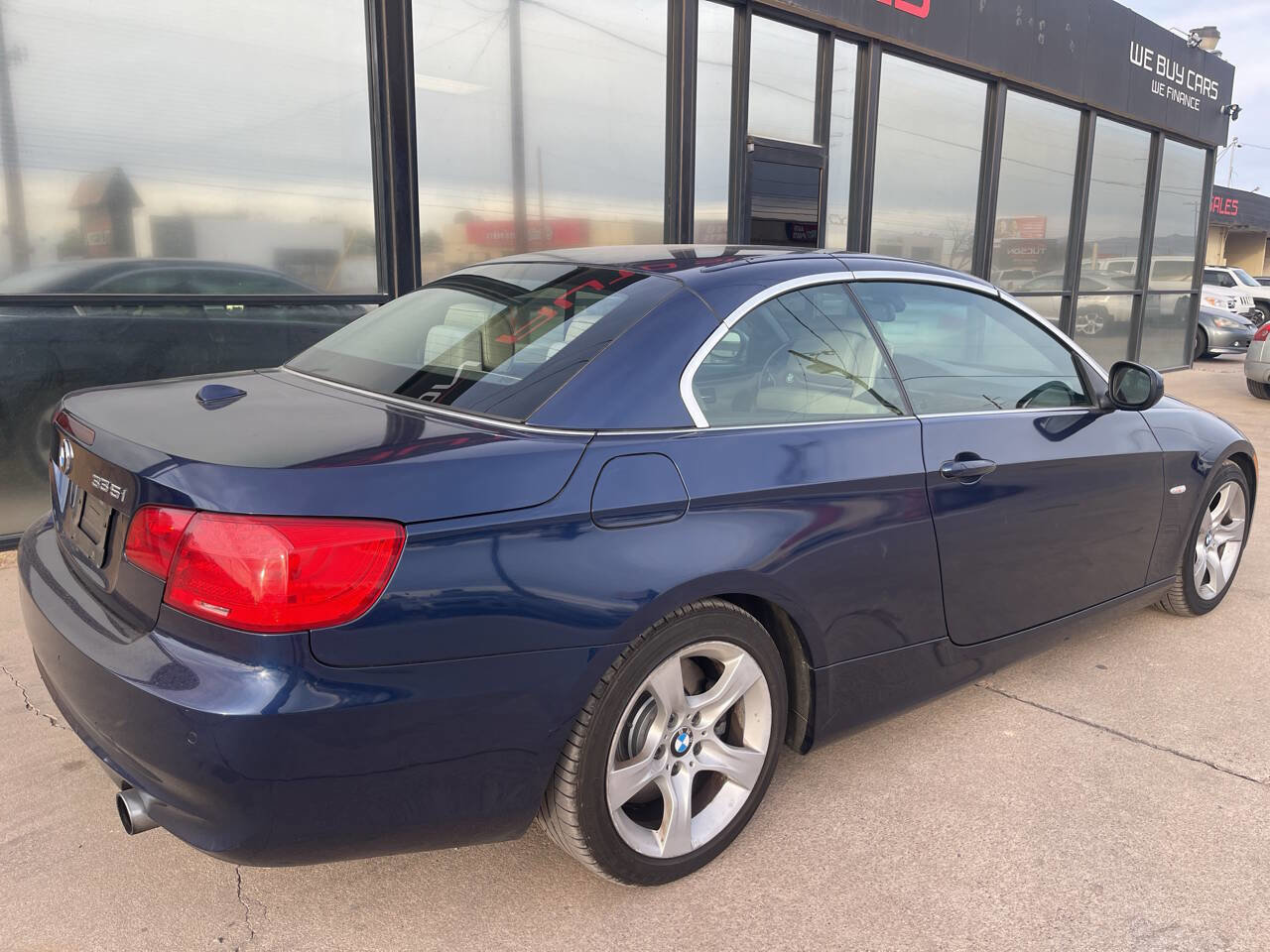 Used 2013 BMW 335i Convertible RWD image 12