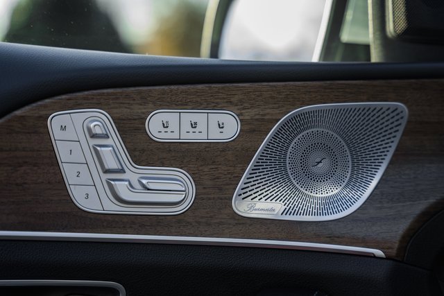 Certified 2025 Mercedes-Benz GLS 450 4MATIC image 40